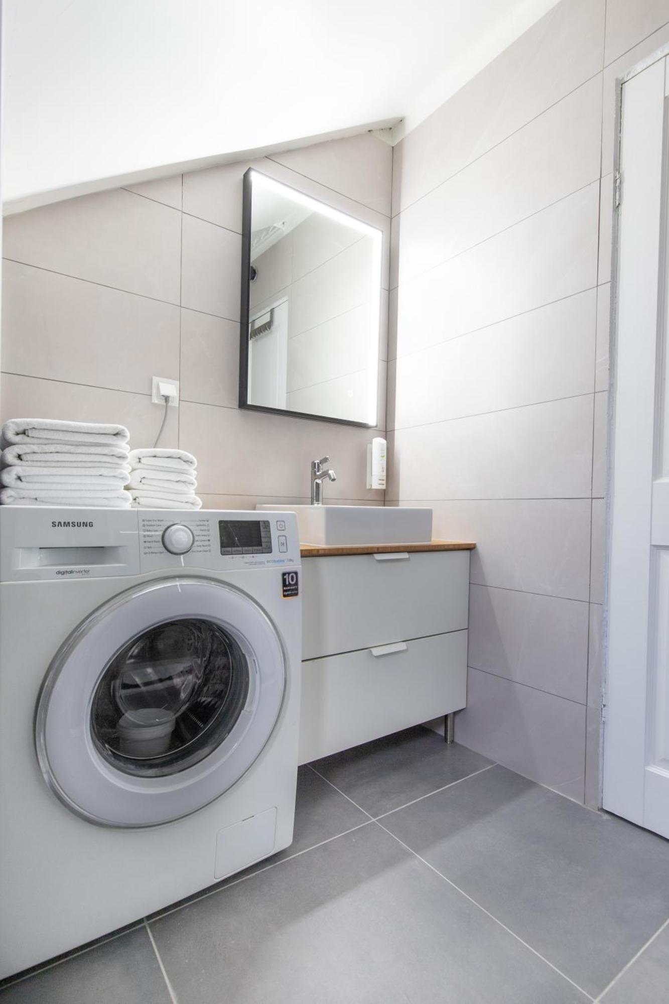 Apartmani Dina ビオグラード・ナ・モル エクステリア 写真