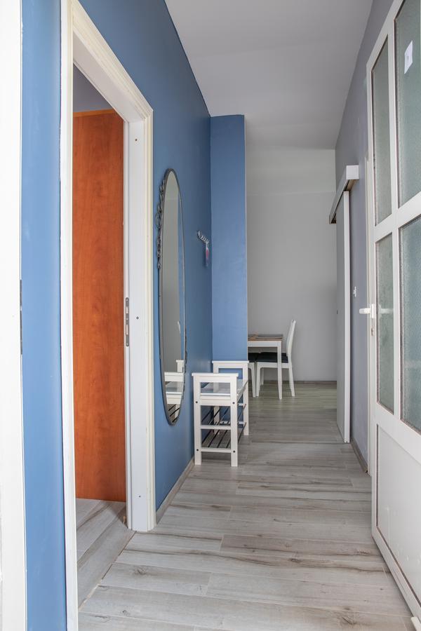 Apartmani Dina ビオグラード・ナ・モル エクステリア 写真