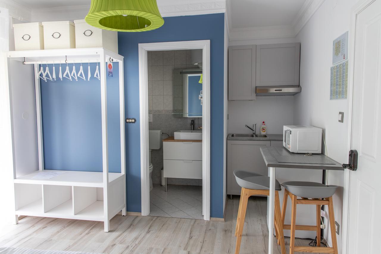 Apartmani Dina ビオグラード・ナ・モル エクステリア 写真